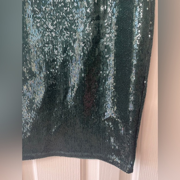 Express Elegant Strapless Sequin Dress Green - Picture 3 of 8
